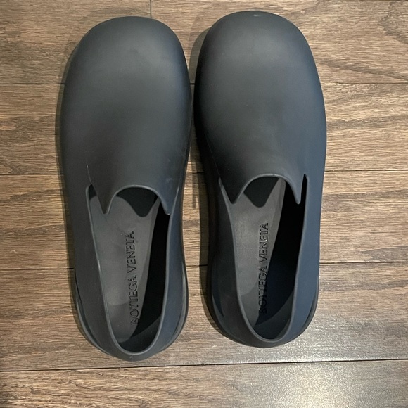 Bottega Veneta Black Puddle Loafer - Picture 4 of 4